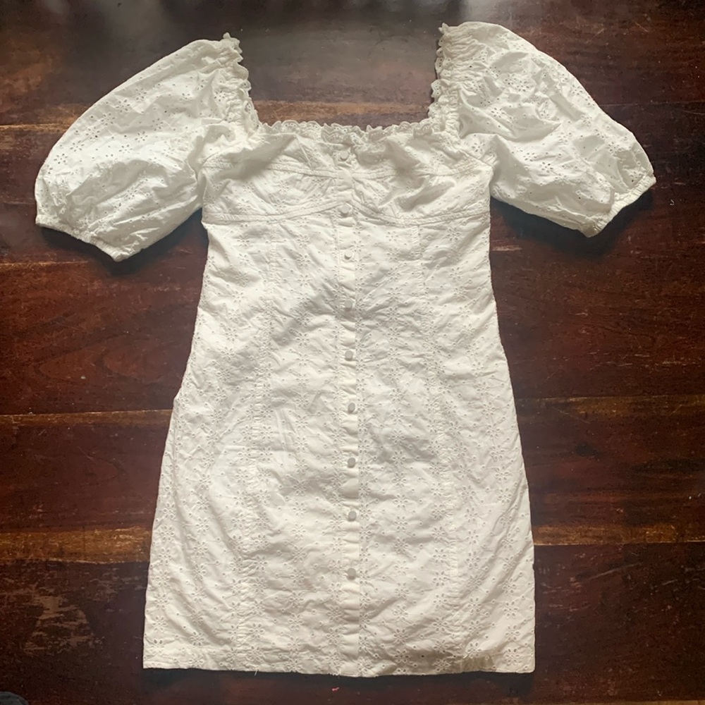 White summer beach vacation mini dress from Gap